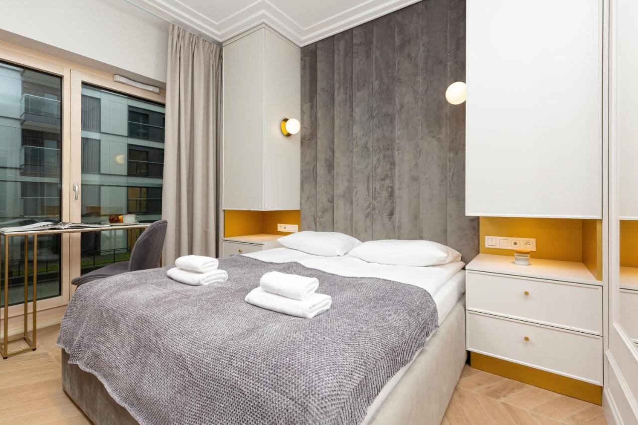 Mennica Residence Central Apartment By Renters Prestige Warschau Exterior foto
