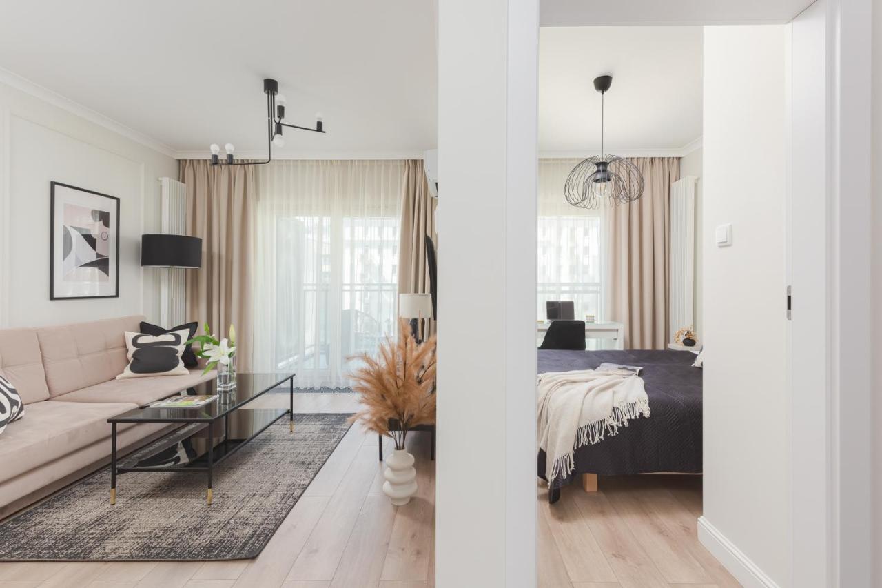 Mennica Residence Central Apartment By Renters Prestige Warschau Exterior foto