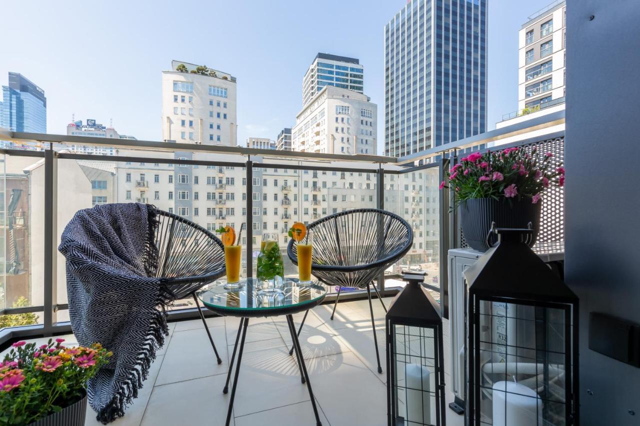 Mennica Residence Central Apartment By Renters Prestige Warschau Exterior foto
